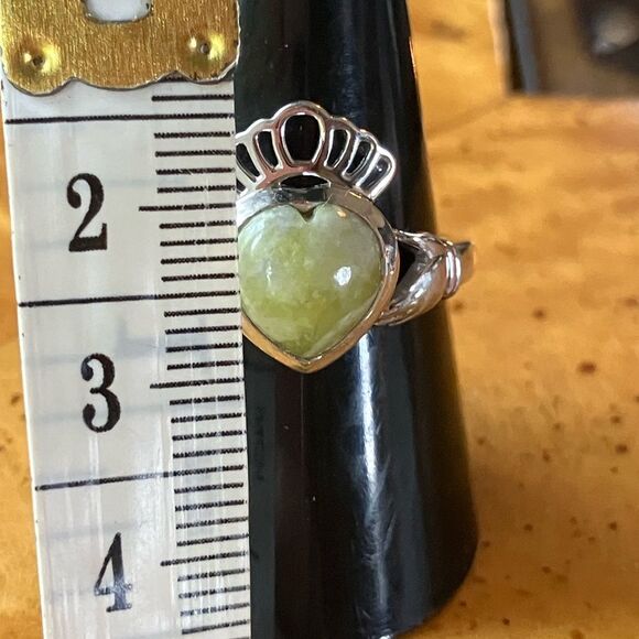 Natural Connemara Marble Sterling Silver Claddagh Ring - Picture 7 of 9